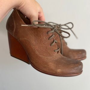 Kork-ease Meteora Oxford wedge lace-up bootie